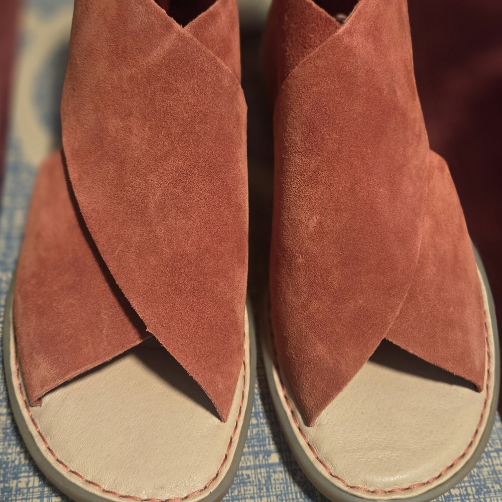 Born Women's Sandals - Rust Suede - Picture 2 of 7